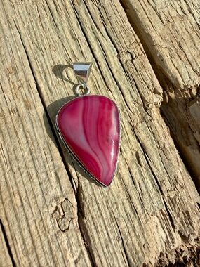Pink Agate Teardrop Pendant Necklace - Silver Setting